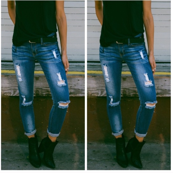 Last M then sold out!  Distressed Skinny Jeans - Picture 4 of 6